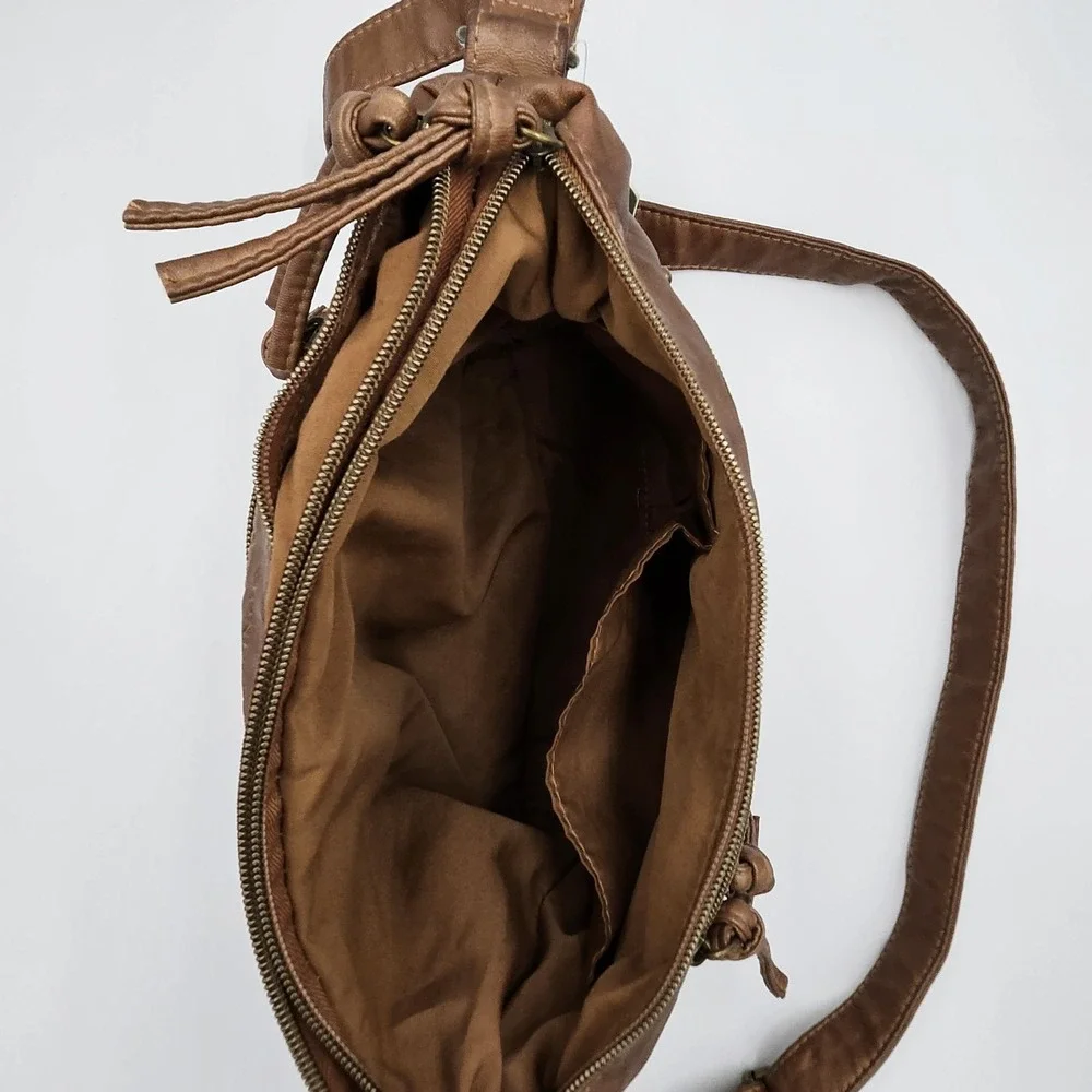Stone & Co Purse Handbag Crossbody Adjustable Strap Faux‎ Leather Hobo Cognac